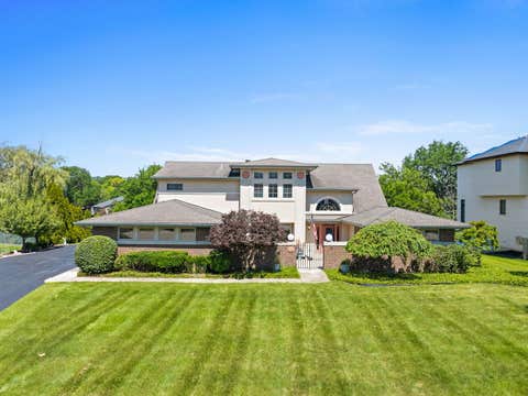 Photo of 14 Hamilton Lane, Oak Brook, IL 60523 (MLS # 12697084)