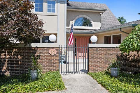 Tiny photo for 14 Hamilton Lane, Oak Brook, IL 60523 (MLS # 12697084)