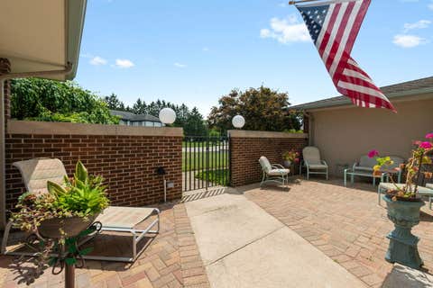 Tiny photo for 14 Hamilton Lane, Oak Brook, IL 60523 (MLS # 12697084)
