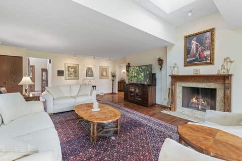 Tiny photo for 14 Hamilton Lane, Oak Brook, IL 60523 (MLS # 12697084)
