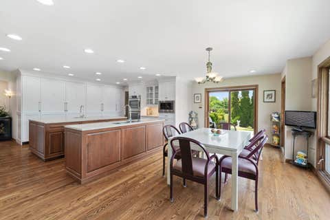 Tiny photo for 14 Hamilton Lane, Oak Brook, IL 60523 (MLS # 12697084)