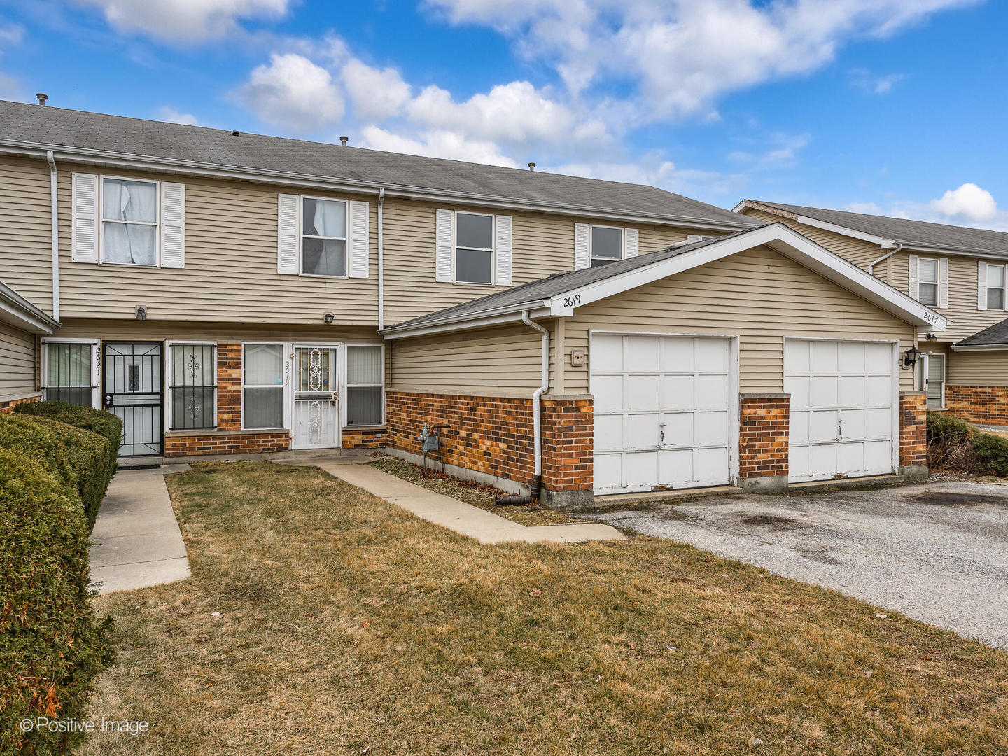 2619 E Martha Place