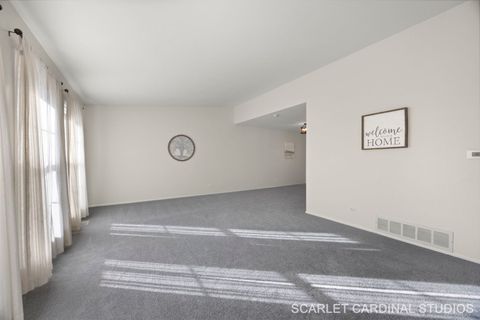 Tiny photo for 446 Manor Hill Lane, Lombard, IL 60148 (MLS # 12504532)