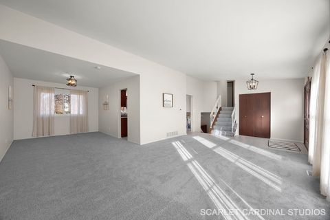 Tiny photo for 446 Manor Hill Lane, Lombard, IL 60148 (MLS # 12504532)