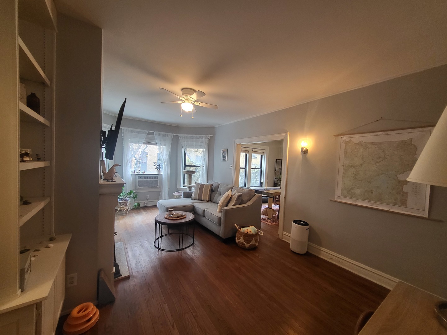 547 W BROMPTON Avenue 1S