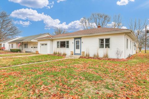 Tiny photo for 200 N Lincoln Street, Thomasboro, IL 61878 (MLS # 12511436)