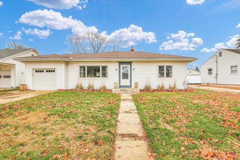 Tiny photo for 200 N Lincoln Street, Thomasboro, IL 61878 (MLS # 12511436)