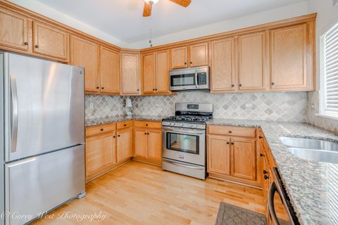 Tiny photo for 2671 Stone Circle #103, Geneva, IL 60134 (MLS # 12625381)
