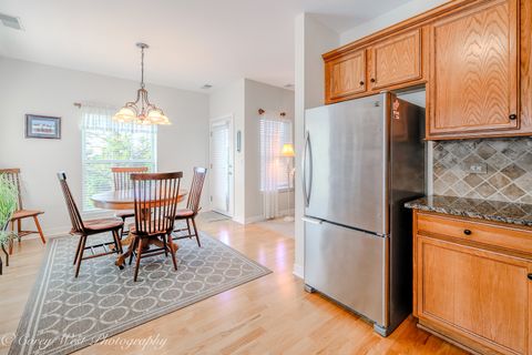 Tiny photo for 2671 Stone Circle #103, Geneva, IL 60134 (MLS # 12625381)