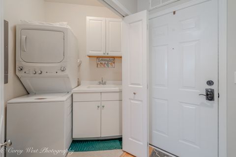 Tiny photo for 2671 Stone Circle #103, Geneva, IL 60134 (MLS # 12625381)