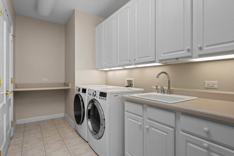 Tiny photo for 130 S Bradford Court, Lake Forest, IL 60045 (MLS # 12701354)