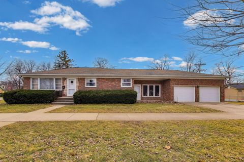 320 N Prospect Manor Avenue Mount Prospect IL 60056