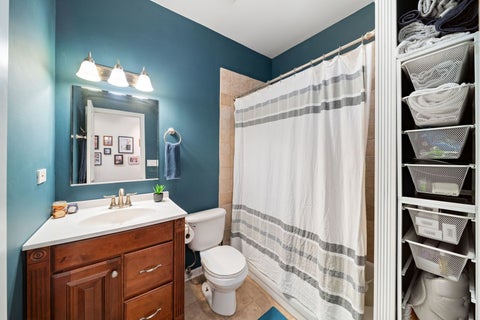 Tiny photo for 6701 N Bosworth Avenue #3, Chicago, IL 60626 (MLS # 12761913)