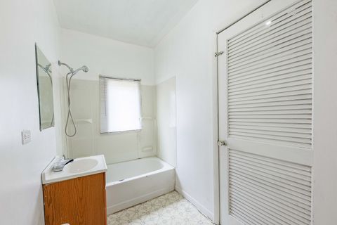 Tiny photo for 832 E 153 Street, Phoenix, IL 60426 (MLS # 12614473)