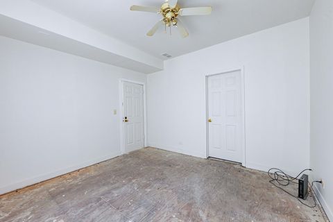 Tiny photo for 832 E 153 Street, Phoenix, IL 60426 (MLS # 12614473)