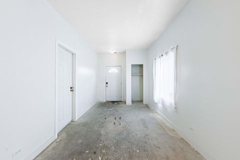 Tiny photo for 832 E 153 Street, Phoenix, IL 60426 (MLS # 12614473)