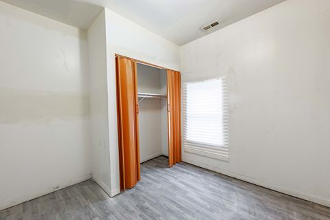 Tiny photo for 832 E 153 Street, Phoenix, IL 60426 (MLS # 12614473)