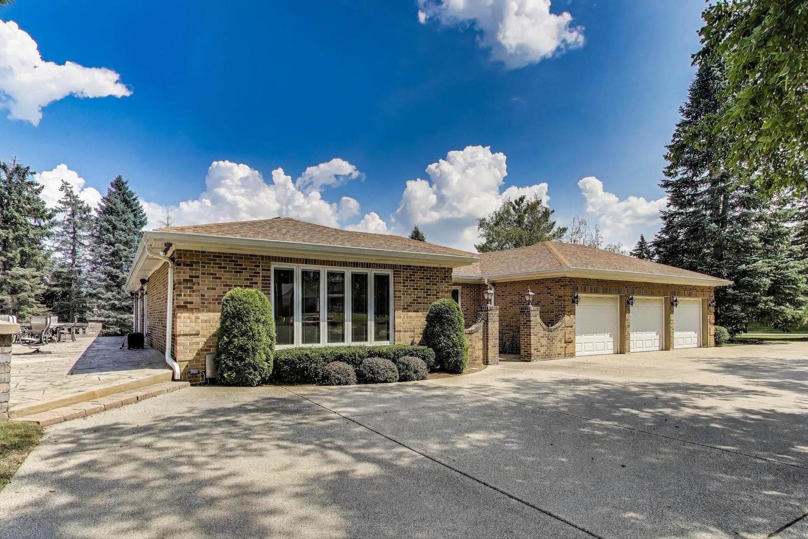 21070 W Columbia Court