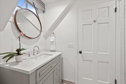 Tiny photo for 2335 Pebblefork Lane, Northfield, IL 60093 (MLS # 12603397)