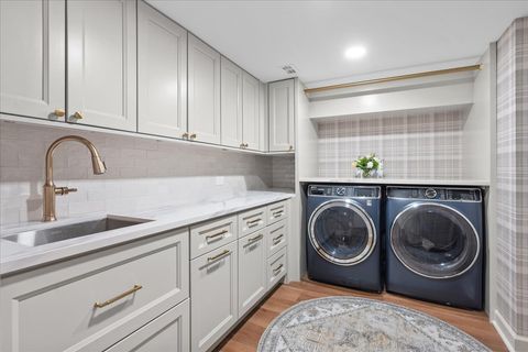 Tiny photo for 2335 Pebblefork Lane, Northfield, IL 60093 (MLS # 12603397)