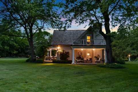 Tiny photo for 2335 Pebblefork Lane, Northfield, IL 60093 (MLS # 12603397)