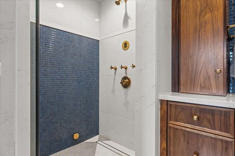 Tiny photo for 2335 Pebblefork Lane, Northfield, IL 60093 (MLS # 12603397)