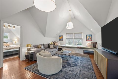 Tiny photo for 2335 Pebblefork Lane, Northfield, IL 60093 (MLS # 12603397)