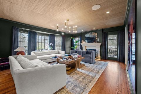 Tiny photo for 2335 Pebblefork Lane, Northfield, IL 60093 (MLS # 12603397)