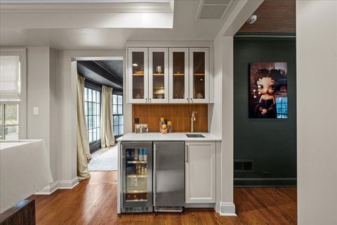 Tiny photo for 2335 Pebblefork Lane, Northfield, IL 60093 (MLS # 12603397)