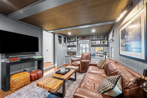 Tiny photo for 2335 Pebblefork Lane, Northfield, IL 60093 (MLS # 12603397)