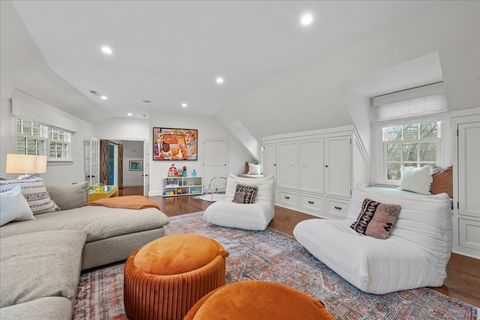 Tiny photo for 2335 Pebblefork Lane, Northfield, IL 60093 (MLS # 12603397)