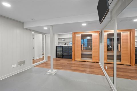 Tiny photo for 2335 Pebblefork Lane, Northfield, IL 60093 (MLS # 12603397)