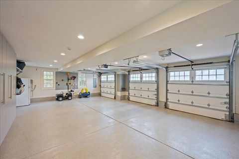 Tiny photo for 2335 Pebblefork Lane, Northfield, IL 60093 (MLS # 12603397)