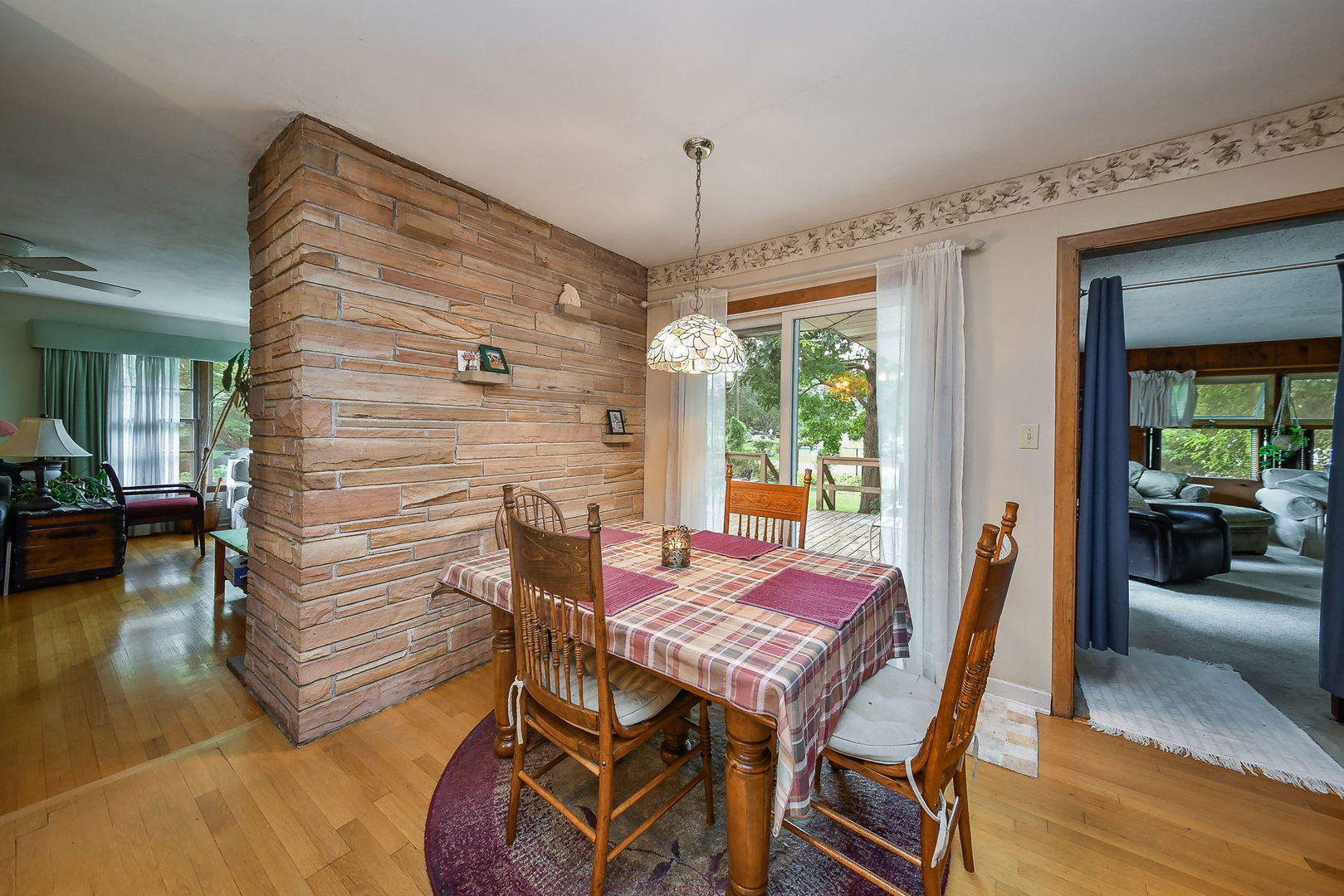324 W Elm Street
