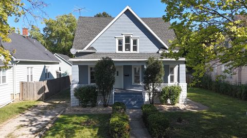 Photo of 4 BLACKMAN Avenue, Joliet, IL 60436 (MLS # 12484040)