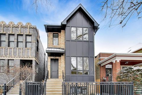 Photo of 1910 W Fletcher Street, Chicago, IL 60657 (MLS # 12660127)