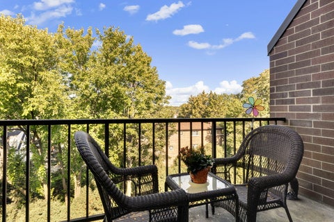 Tiny photo for 2150 Bouterse Street #406D, Park Ridge, IL 60068 (MLS # 12773955)