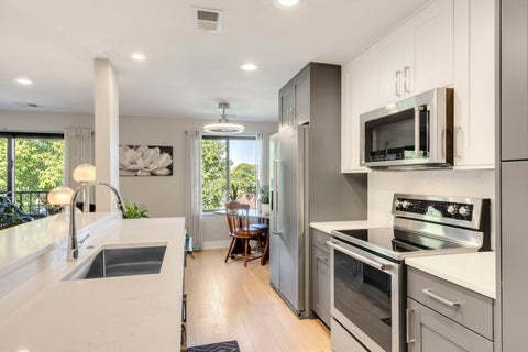 Tiny photo for 2150 Bouterse Street #406D, Park Ridge, IL 60068 (MLS # 12773955)
