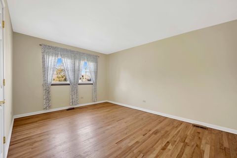 Tiny photo for 6106 Western Avenue, Willowbrook, IL 60527 (MLS # 12579903)