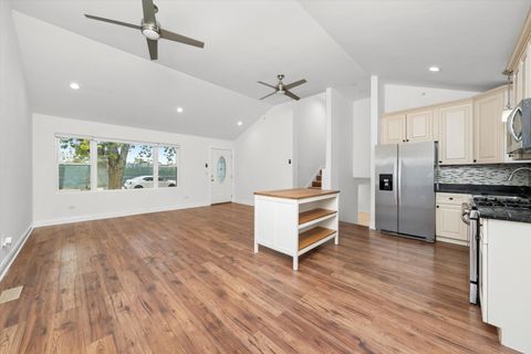 Tiny photo for 8229 S 76th Avenue S, Bridgeview, IL 60455 (MLS # 12495433)