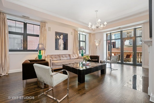 30 W ERIE Street 501