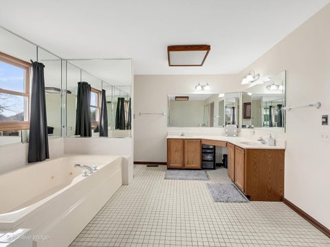 Tiny photo for 612 Stuart Drive, Carol Stream, IL 60188 (MLS # 12671193)