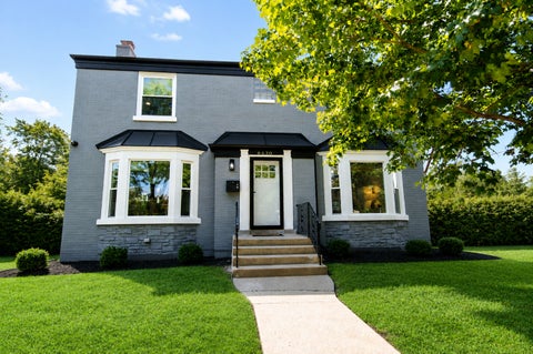 Photo of 6630 N Trumbull Avenue, Lincolnwood, IL 60712 (MLS # 12743502)