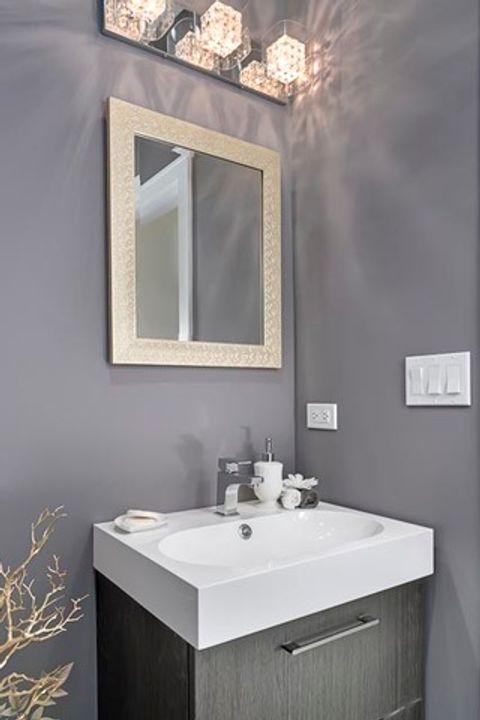 Tiny photo for 1015 E 43rd Street, Chicago, IL 60653 (MLS # 12481147)
