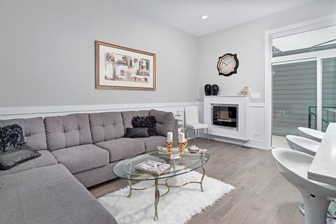 Tiny photo for 1015 E 43rd Street, Chicago, IL 60653 (MLS # 12481147)