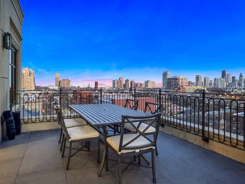 Tiny photo for 2350 N Orchard Street #701, Chicago, IL 60614 (MLS # 12604806)