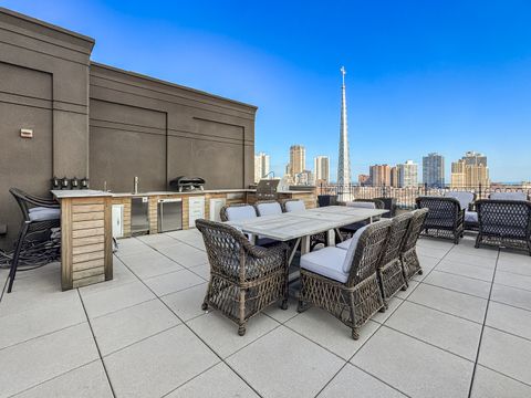 Tiny photo for 2350 N Orchard Street #701, Chicago, IL 60614 (MLS # 12604806)