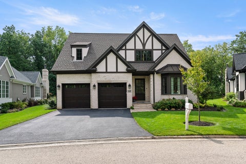 Photo of 1945 Amberley Court, Lake Forest, IL 60045 (MLS # 12737156)