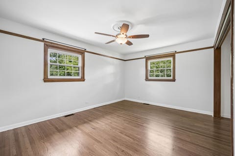 Tiny photo for 6 Linden Avenue, Buffalo Grove, IL 60089 (MLS # 12668084)