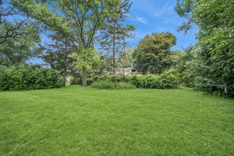 Tiny photo for 6 Linden Avenue, Buffalo Grove, IL 60089 (MLS # 12668084)